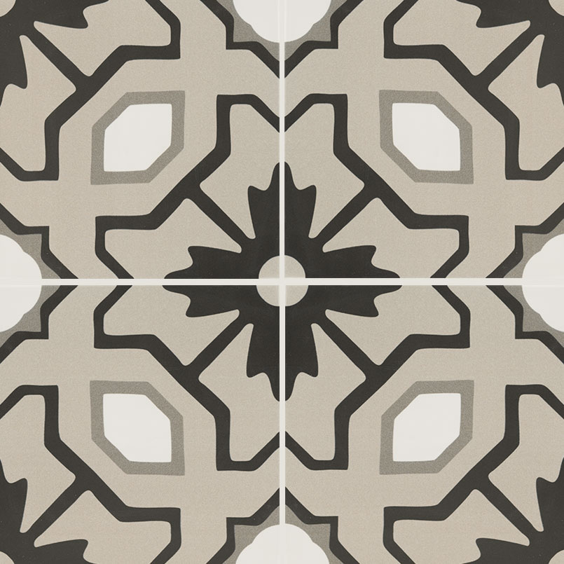 Kenzzi Tahari 8x8