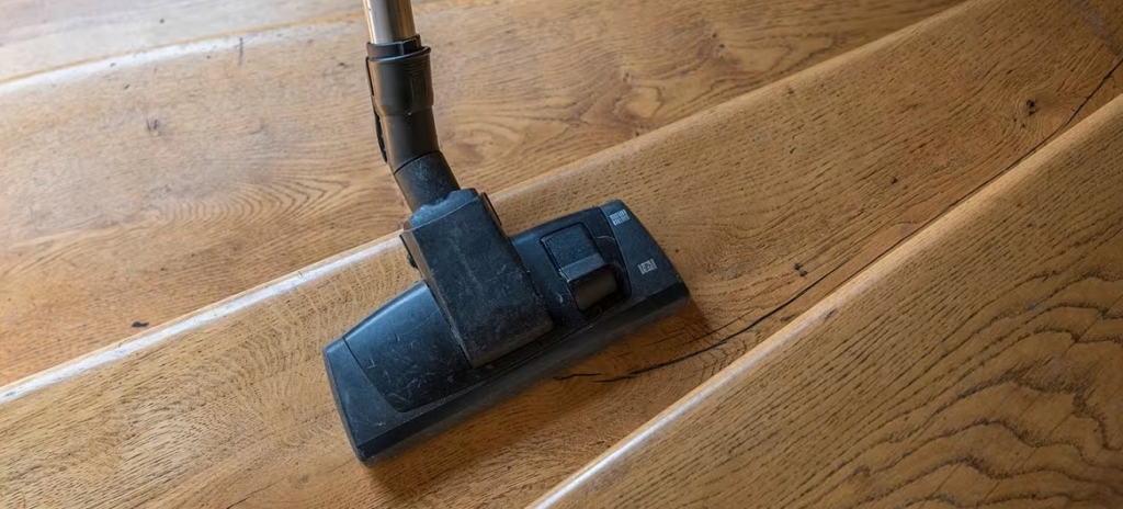 wood stairs vacuum